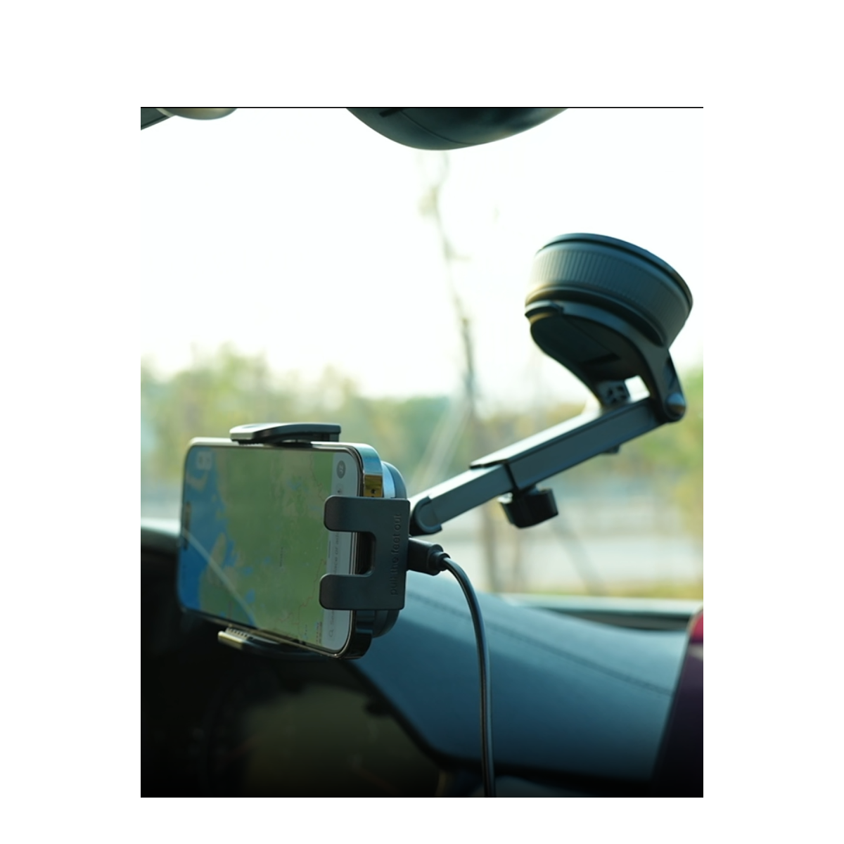 Yesido C320 15W suction cup clip holder